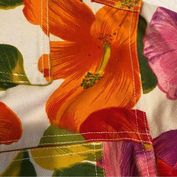 Chico’s Design size 0 Small Floral Tropical Hibiscus Pink & Orange Denim Jacket - Picture 7 of 12